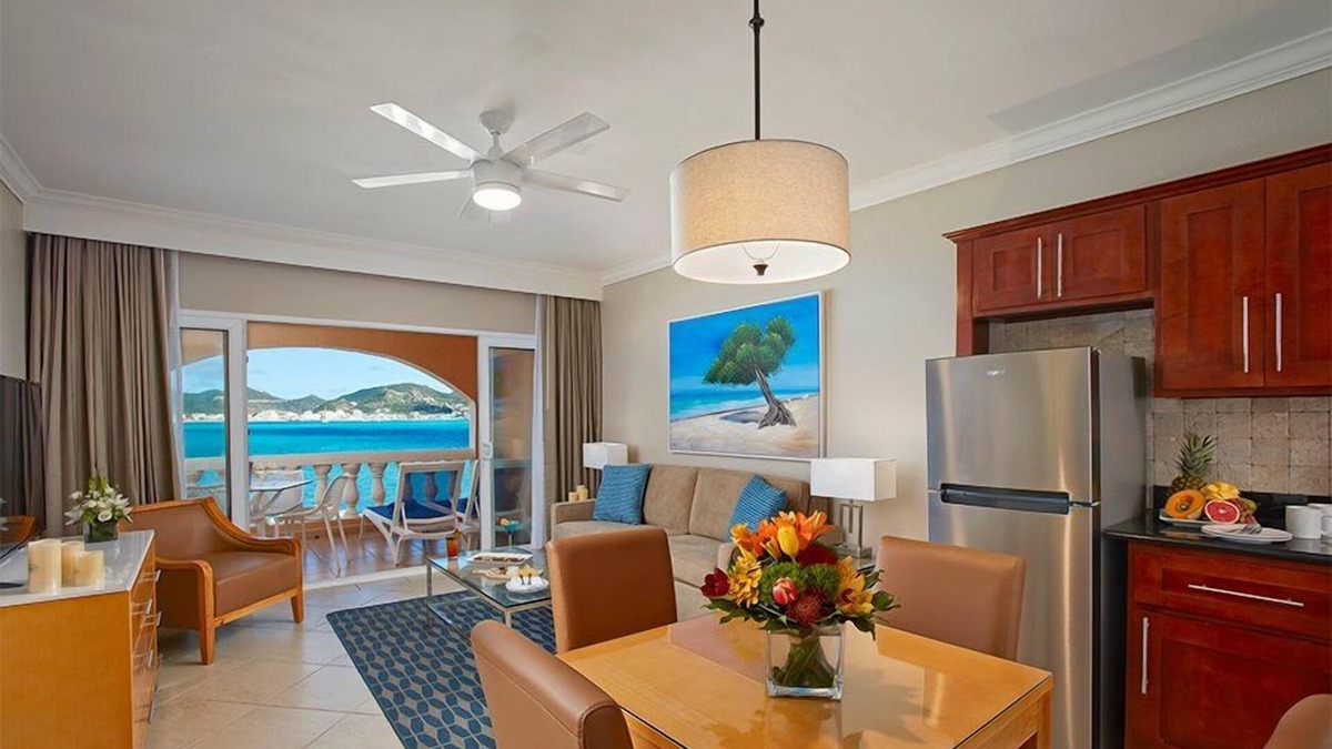 Philipsburg Hotel | Perfect Beach Getaway! 3 Units, Free Parking, Full Kitchens, Outdoor Pools!