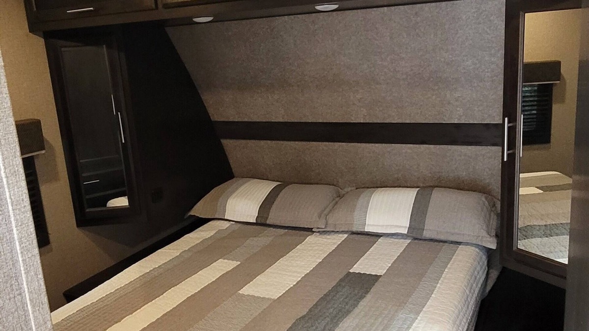 Escondido House | Perfect camper in the heart of wine country!