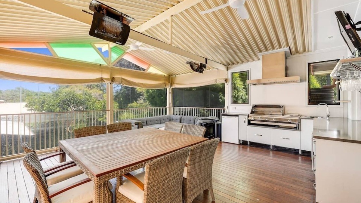 Rangeville Apartment | Perfect CDB & Parkland Fringe!