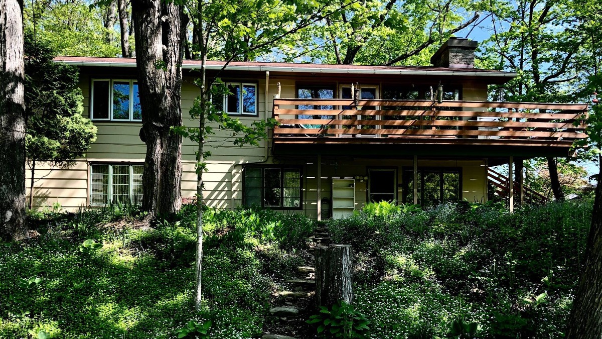 Alfred Station Bed & Breakfast | Perfect choice for Alfred Univ./Alfred State visitors