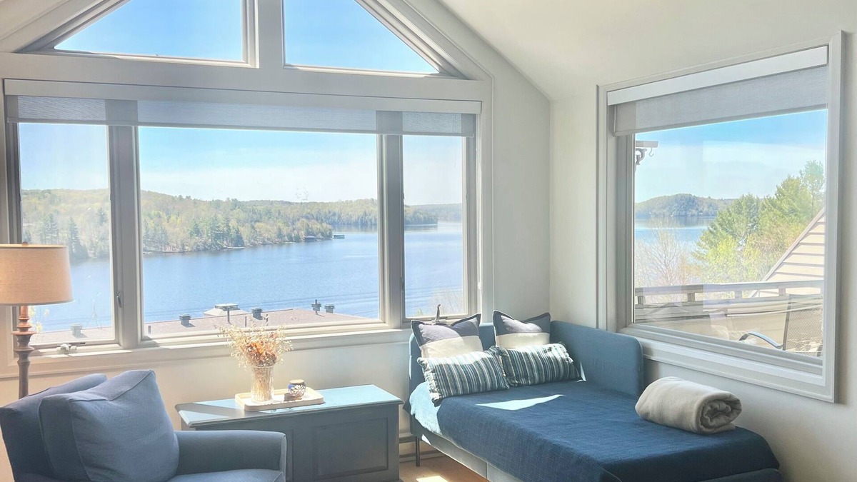 Huntsville Condo | Perfect Convenient Escape enjoy a bright Clean Central Cozy family sized condo