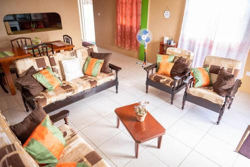 Giraudel Apartment | Perfect Family Home Close to Roseau