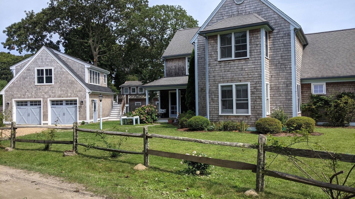 Edgartown House | Perfect Family Home, walk or bike to town