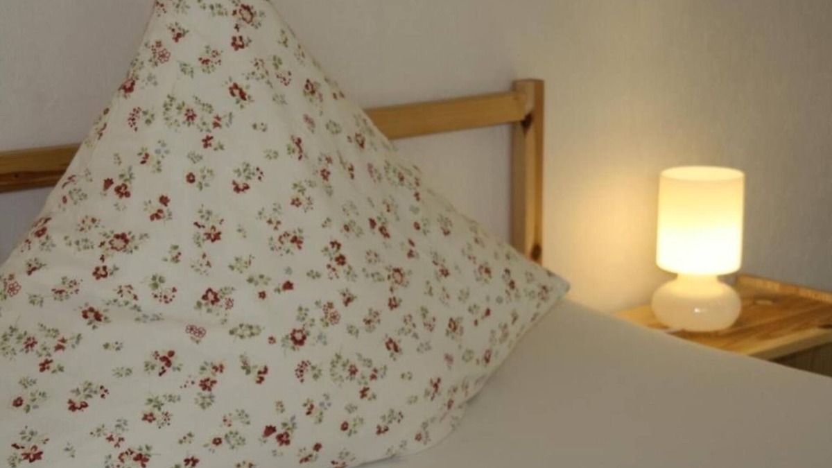 Neuwerk Hotel | Perfect for craftsmen: affordable double room near the highway