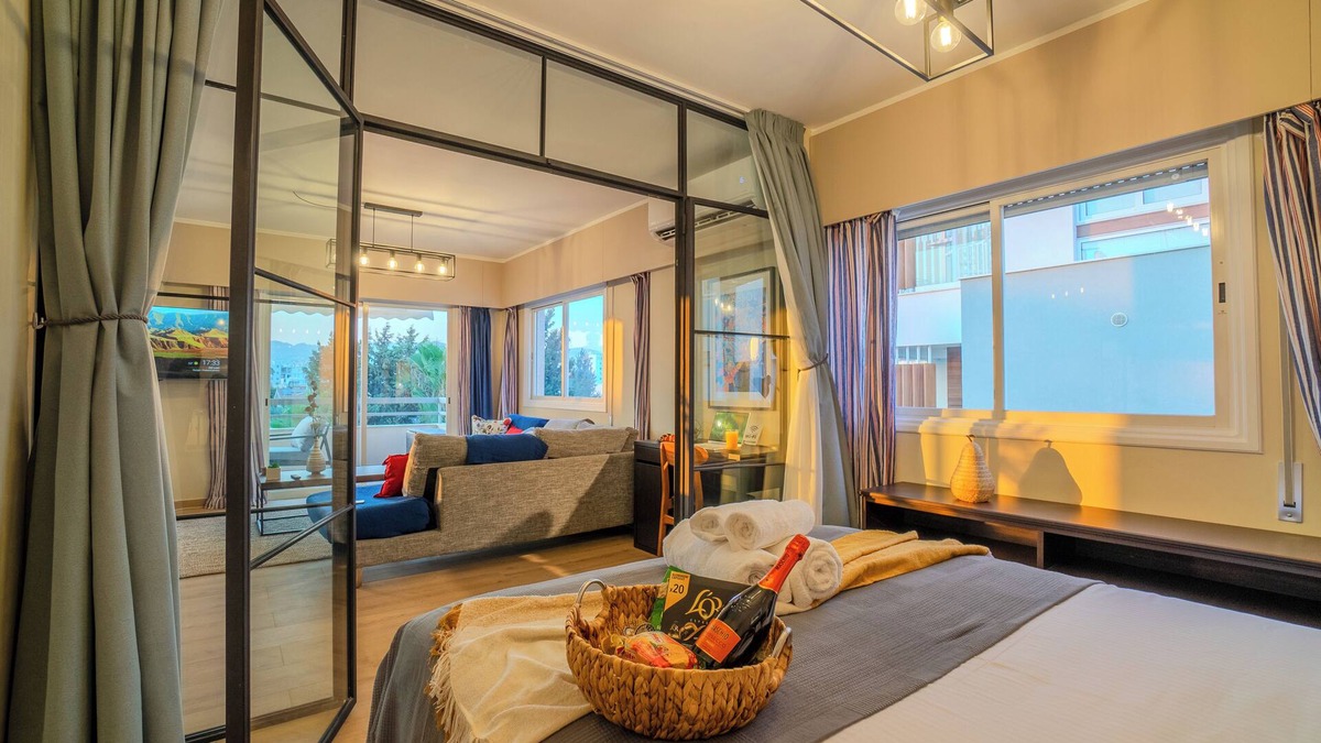 Neapolis Apartment | Perfect for Families, Beach 3 Min Away