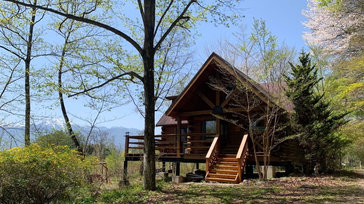 Hokuto Cottage | Perfect for families Log house cottage Enjoy exceptional breakfast and BBQ on the wooden deck over/Hokuto Yamanashi
