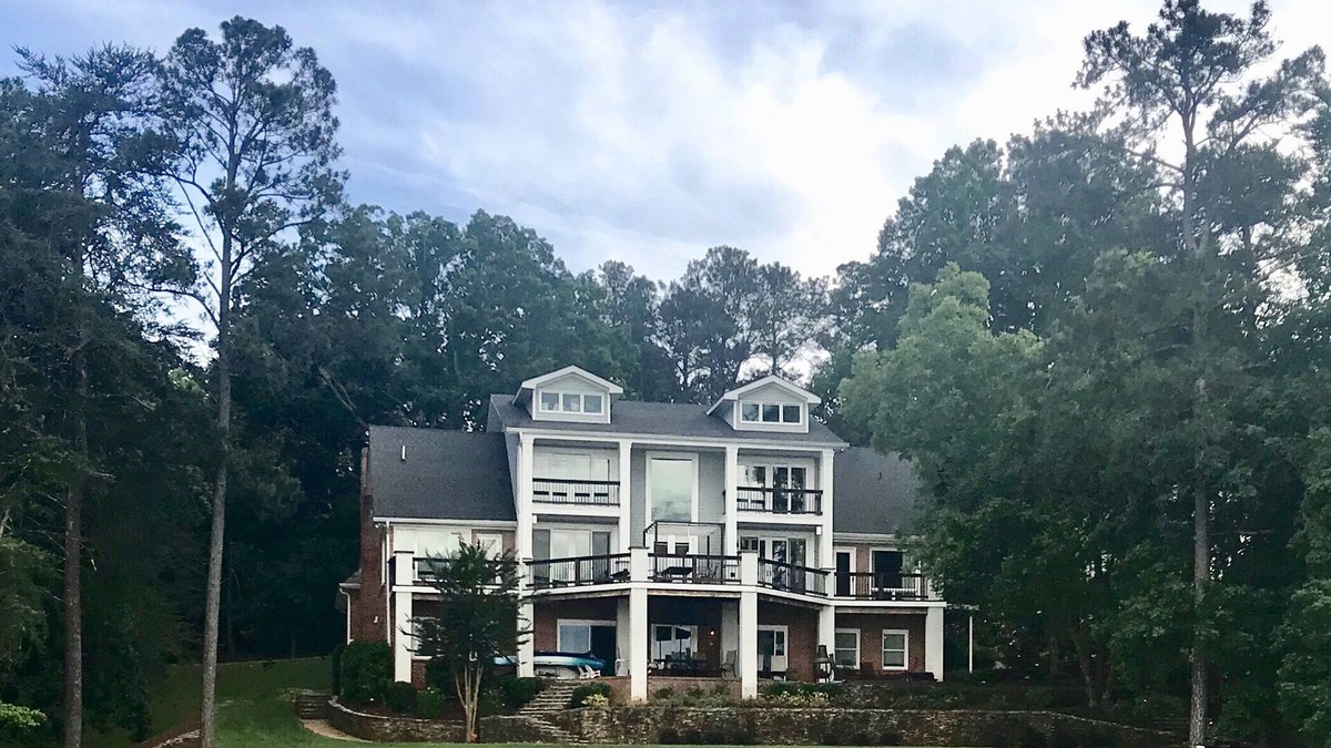 Buford House | Perfect for large groups. Sits on water's edge.