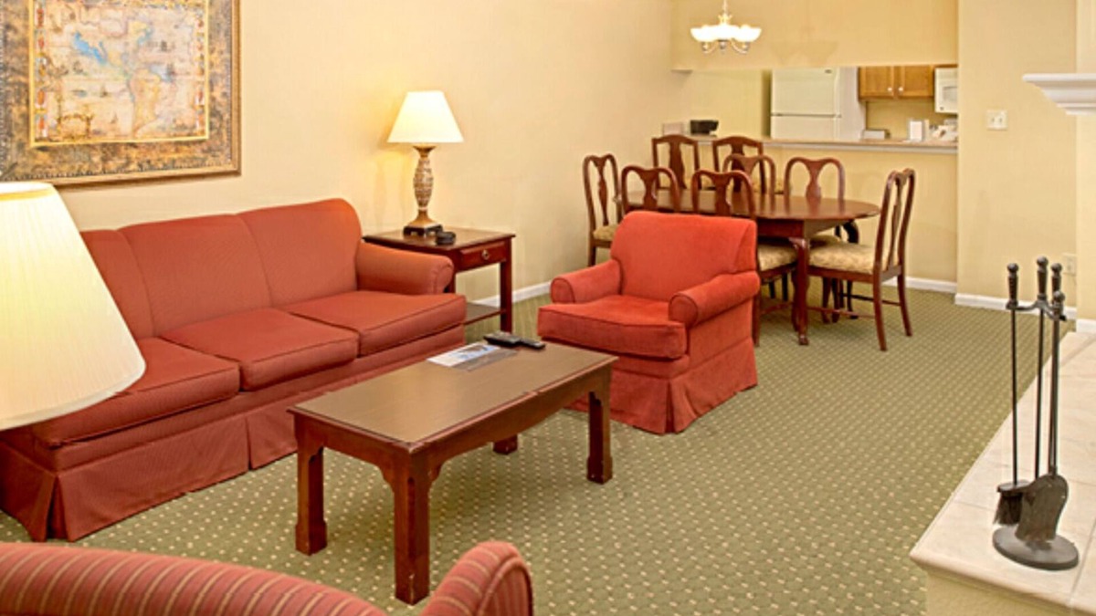 Berkeley Condo | Perfect for large groups. 8BDR/8BA package in Historic Powhatan Resort.