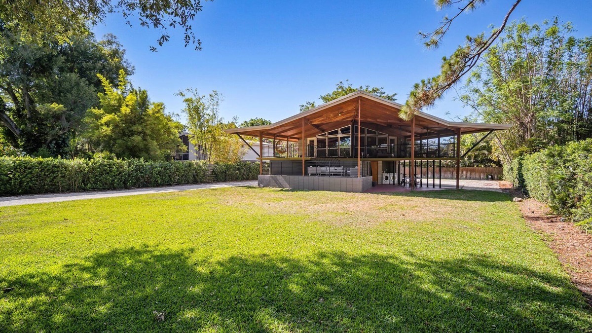 Greater Pinellas Point House | Perfect for multi-generational living, pool home, pet-friendly, 10 mins to DTSP