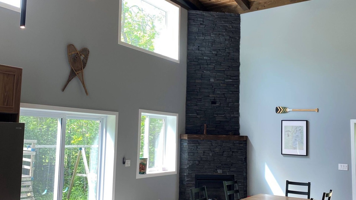 Gimli House | Perfect for sand beach vacations and ice fishing adventures on Lake Winnipeg