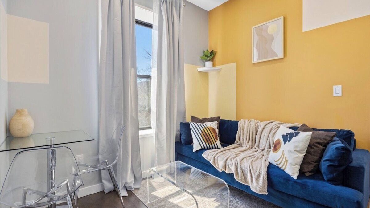 Harlem Hotel | Perfect for Tourism: Near Train, Times Sq, Dining