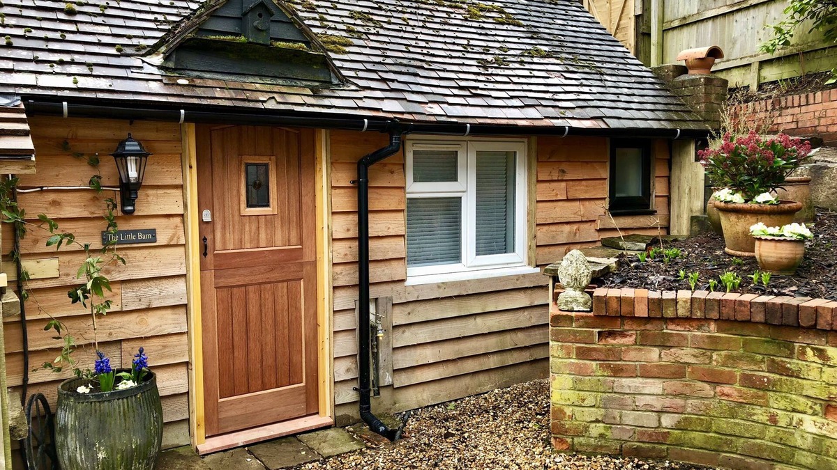 Hindhead House | Perfect for walkers, Goodwood, National Trust, Short Stay