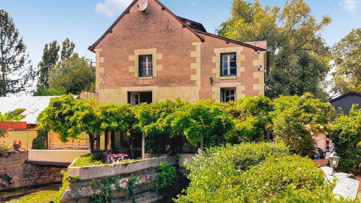 Saint-Jean-Saint-Germain House | Perfect for the big family reunion in great natural environment.