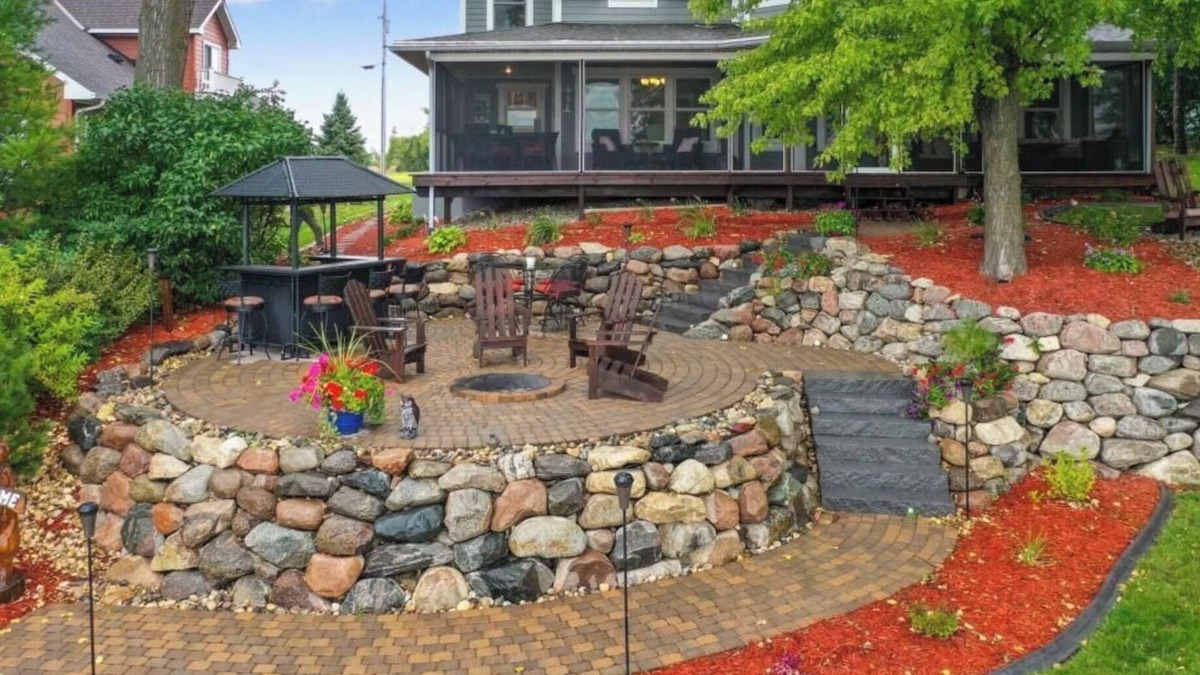 Dassel House | Perfect getaway any time of year!