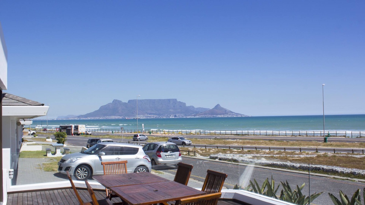 Bloubergstrand House | Perfect Home, Perfect Views!