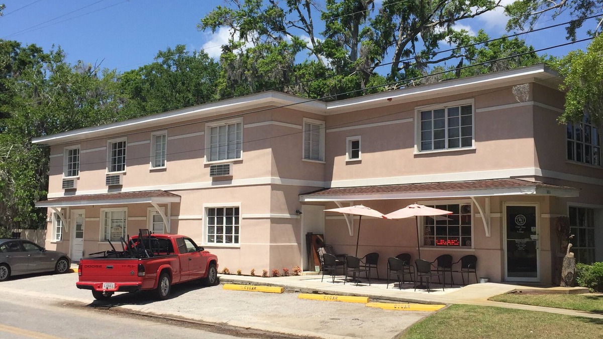Uptown Apartment | Perfect In Historic Downtown Beaufort + Discounts & Bikes. GREAT Reviews, (A+)!