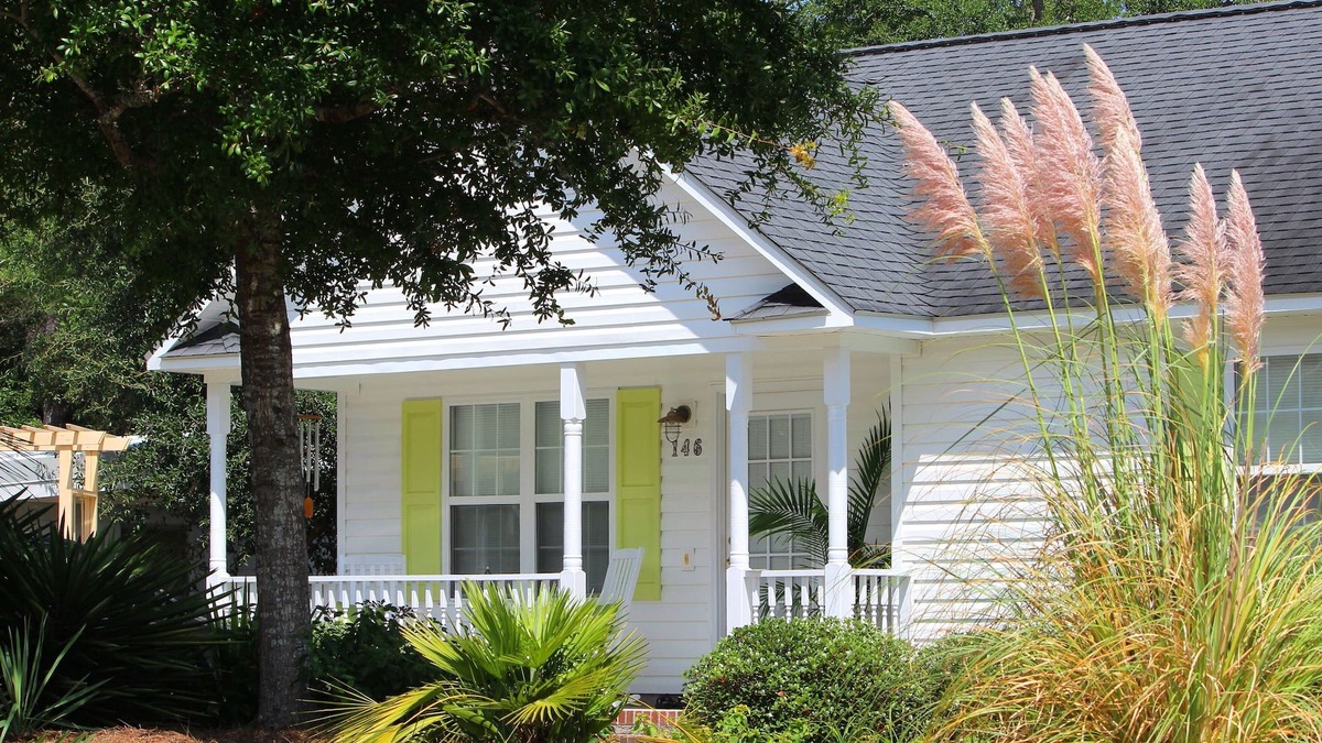 Long Beach House | Perfect Little Beach Cottage for your stay on Oak Island