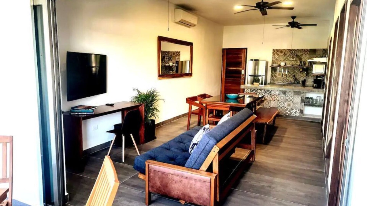 Downtown Cancun Apartment | Perfect Location CLOSEBY Gym groceries restaurants & lush park 10min from beach