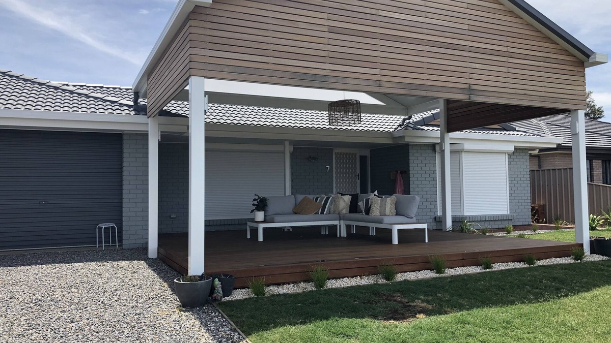 Normanville House | Perfect location for a summer holiday or a cosy break by the fire in the winter.