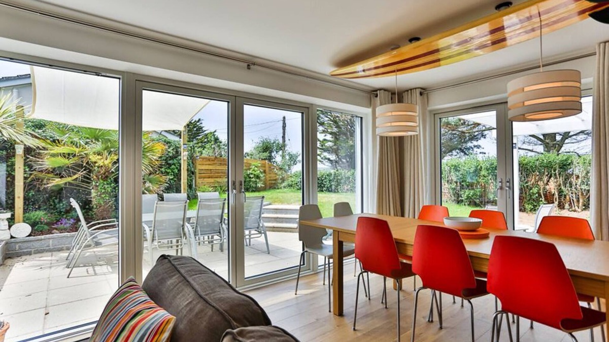Croyde House | Perfect location next to the beach. 4 bedrooms, sleeps 10 people.