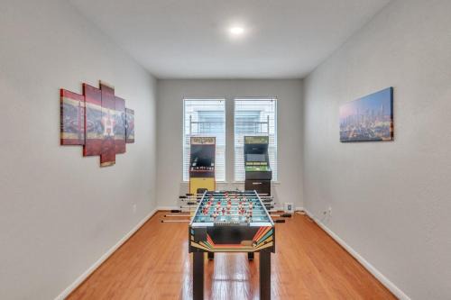Spring Shadows House | Perfect location, Quiet, Concerts, Hospitals, Sports