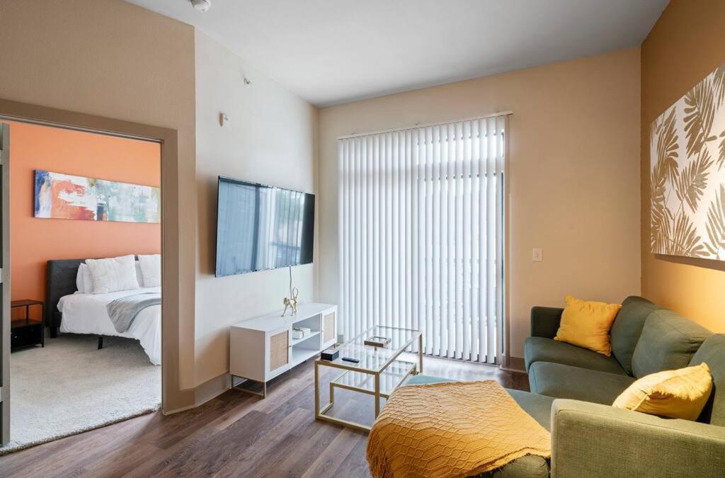 Brookhollow Apartment | Perfect Location/Resort Style Pool/Fast Wi-Fi