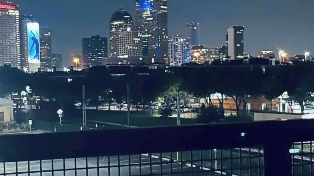 Deep Ellum Apartment | Perfect Location! Skyline View!nGym/Free Parking/Newly Renovated Pool