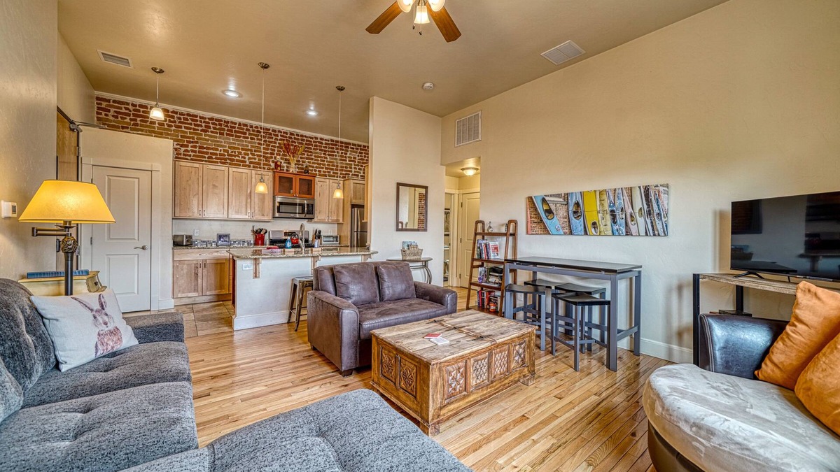 Salida Condo | Perfect Location! The Downtowner- Cozy and Convenient!