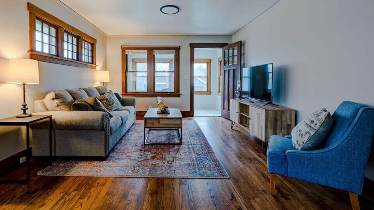 Downtown Omaha House | Perfect Midtown Bungalow! Walking distance to Blackstone! One block from UNMC!