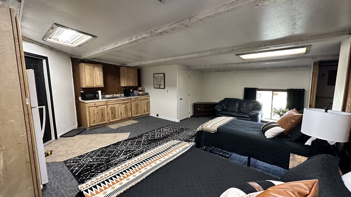 Guthrie House | Perfect place to stay for events at the Lazy E