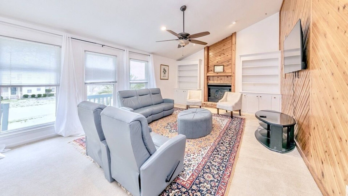 Harbison House | Perfect Private Columbia Getaway Near Lake Murray!