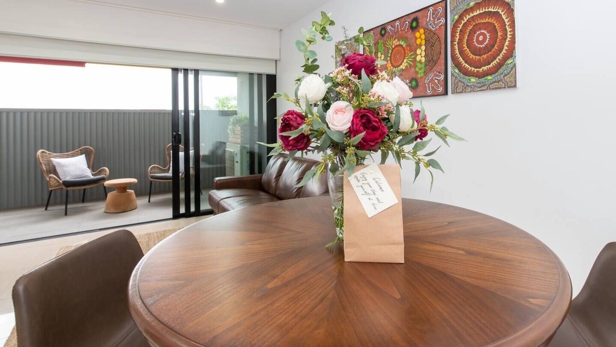 Prospect Apartment | Perfect Prospect Among Citys Dining Hotspots