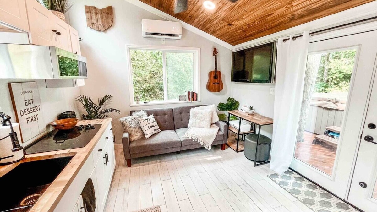 Buford House | Perfect Tiny Home Getaway!