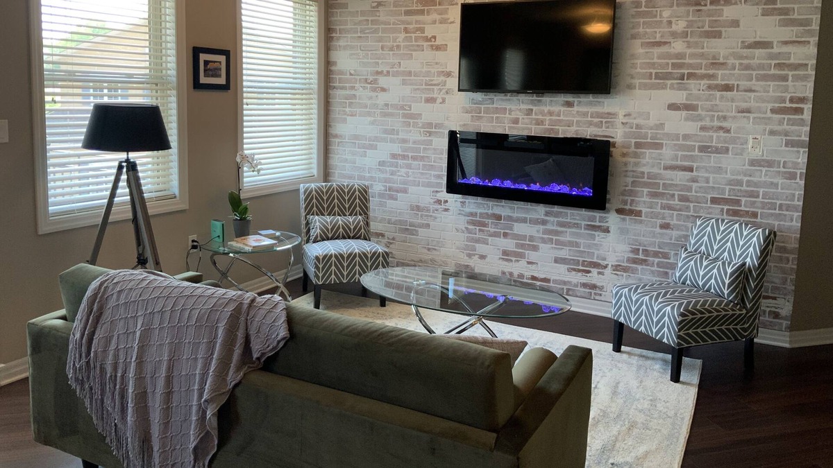 Goderich Condo | Perfectly Appointed Executive Suite