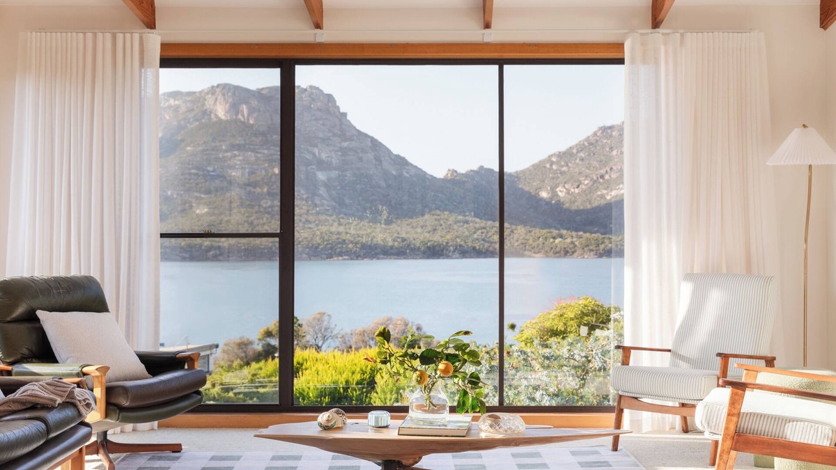 Coles Bay House | Perfectly positioned!