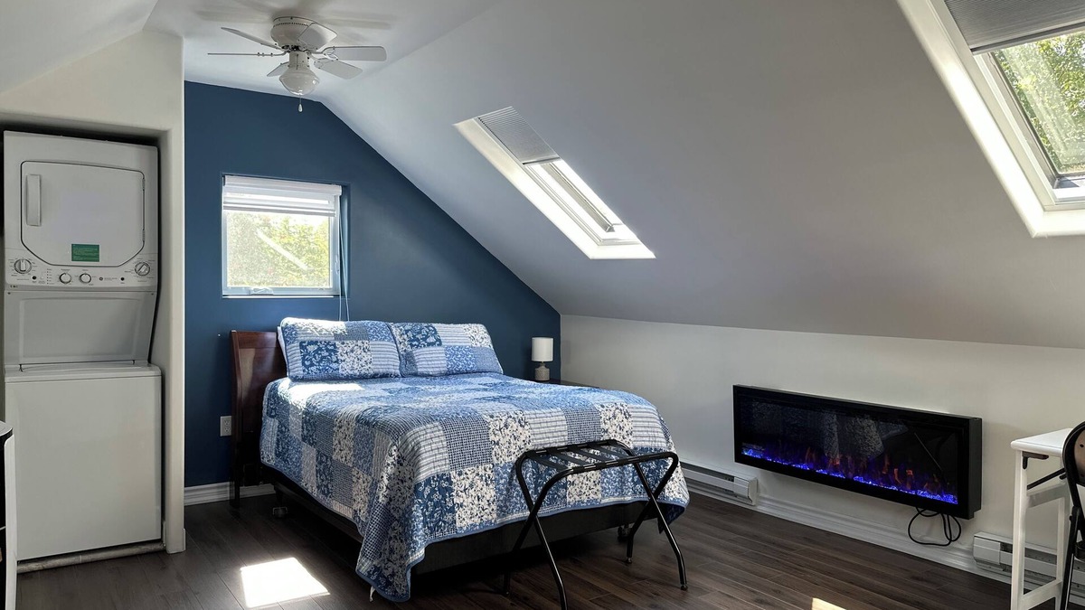 Pasadena Apartment | Perfectly Centered, Close to everything the West Coast has to offer!