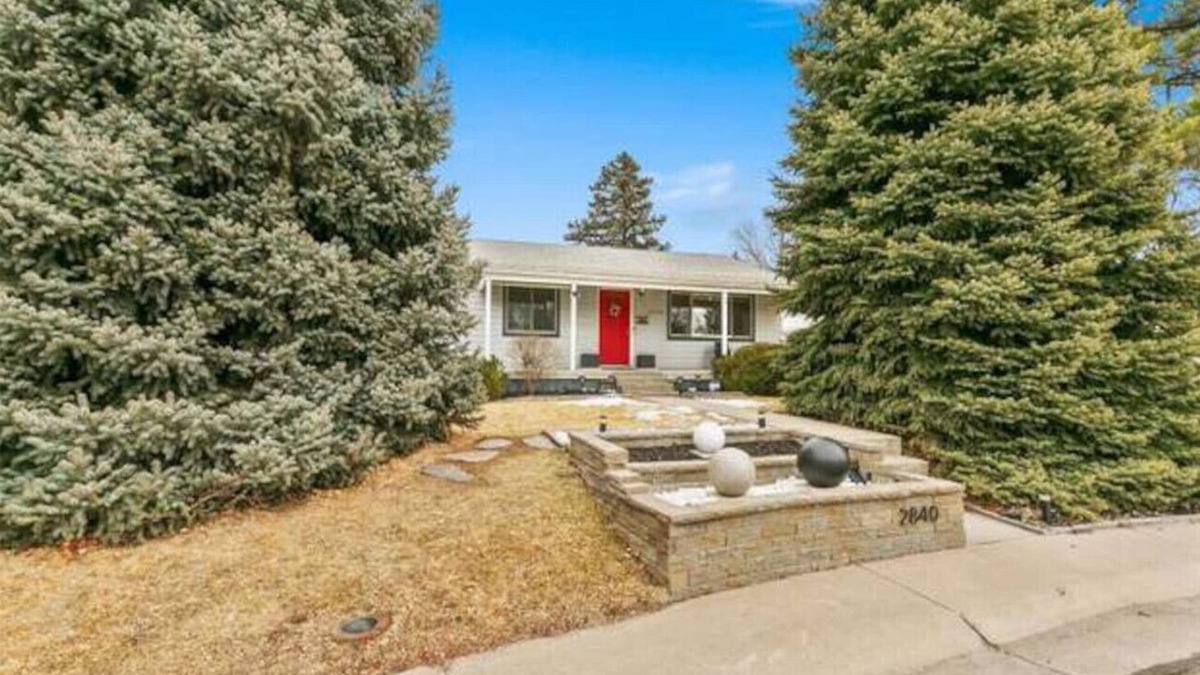 Southeast House | Perfectly Located Denver Home