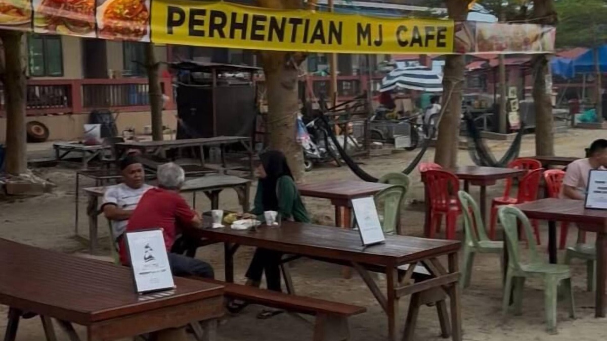 Kampung Pasir Hantu Resort | PerhentianMj FishermanVillage