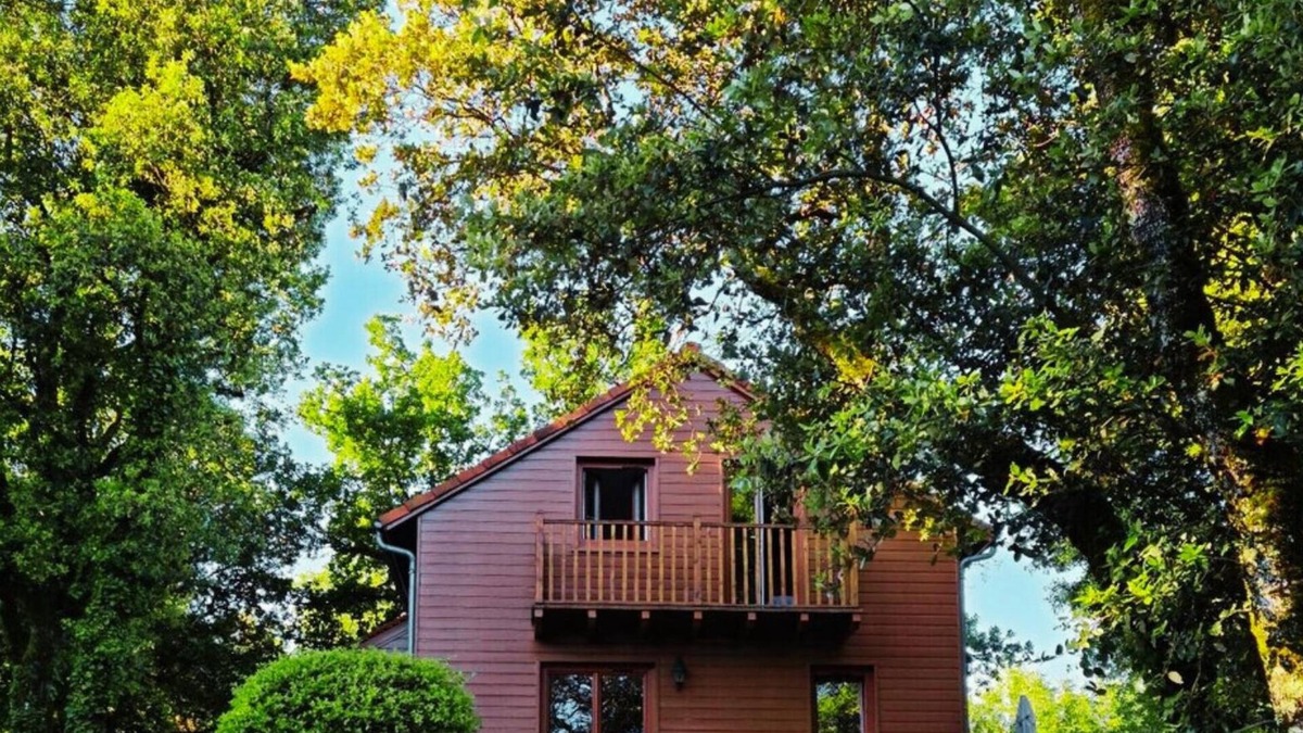 Lachapelle-Auzac House | Perigordian golf course house sleeps 6