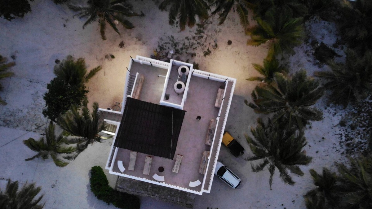 Xcalak Apartment | Permit- Beachfront Apartment (6 guests), Level 1
