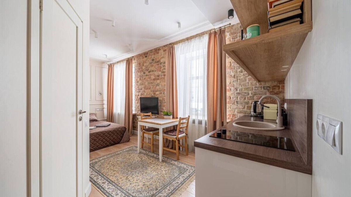 Grizinkalns Apartment | Pernavas loft-style residence with free parking