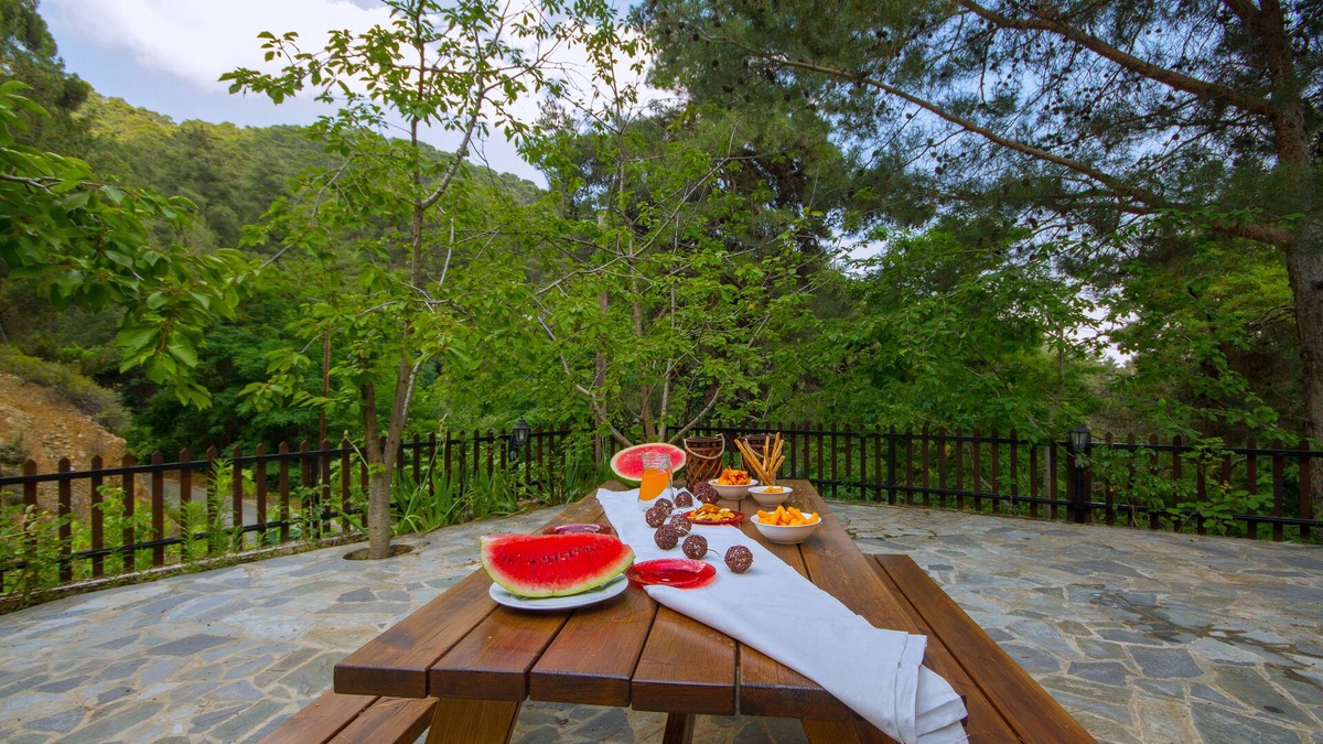 Platres Cottage | PERSEPHONE COTTAGE - ENHANCE YOUR SENSES