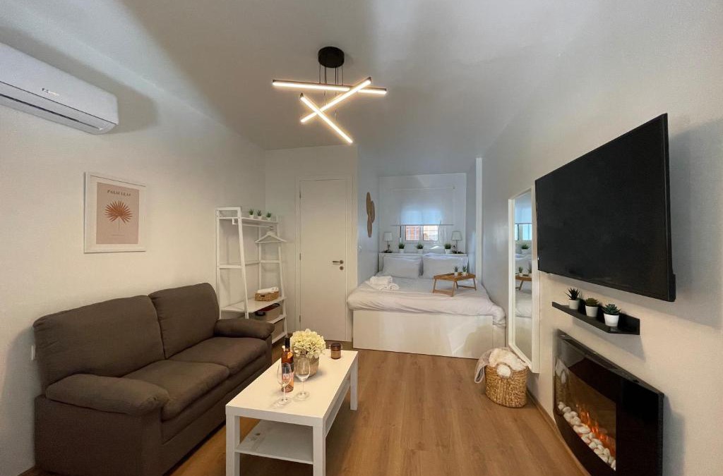 Elefsina Apartment | Persephone Stay Inn