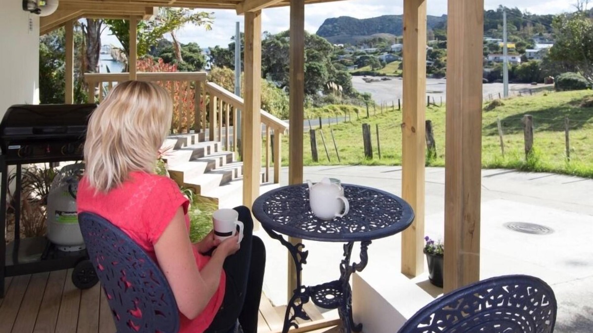 Whangarei Heads Apartment | Personalised boutique beachfront accommodation.