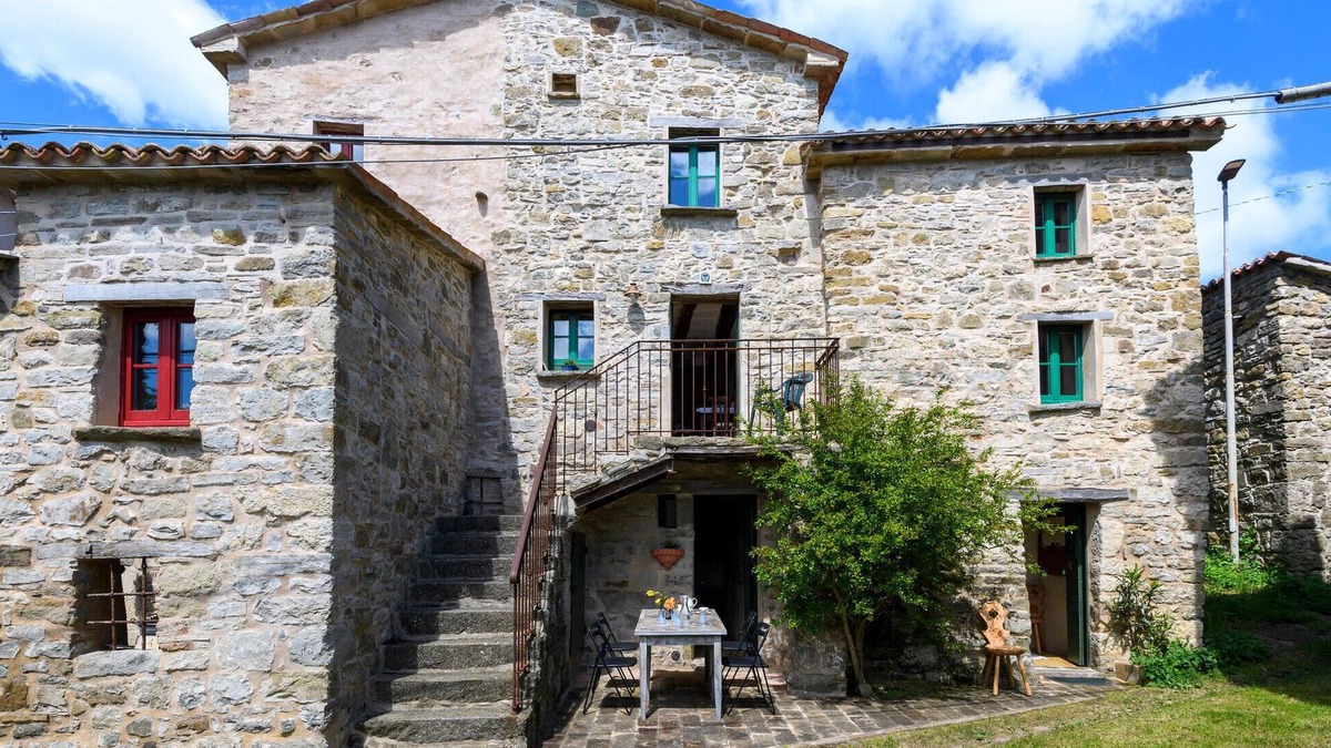 Montecopiolo Apartment | Pet friendly apartment