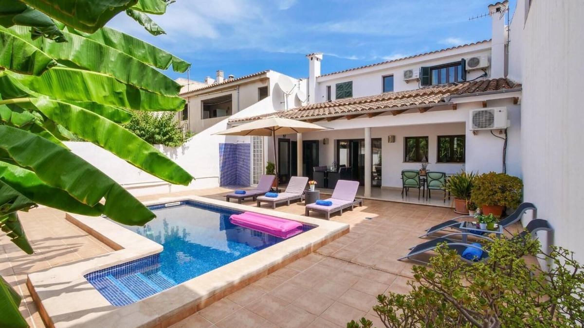 Santa Maria del Cami Ski Chalet | Pet-friendly, riders friendly, directo, quiet town near Palma