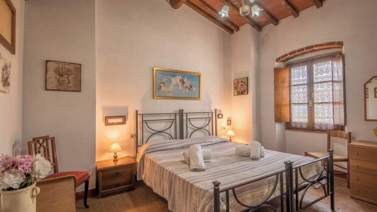 Castiglion Fibocchi Other | Pet-Friendly Apartment Bilocale Prunalbo with Shared Pool & Wi-Fi
