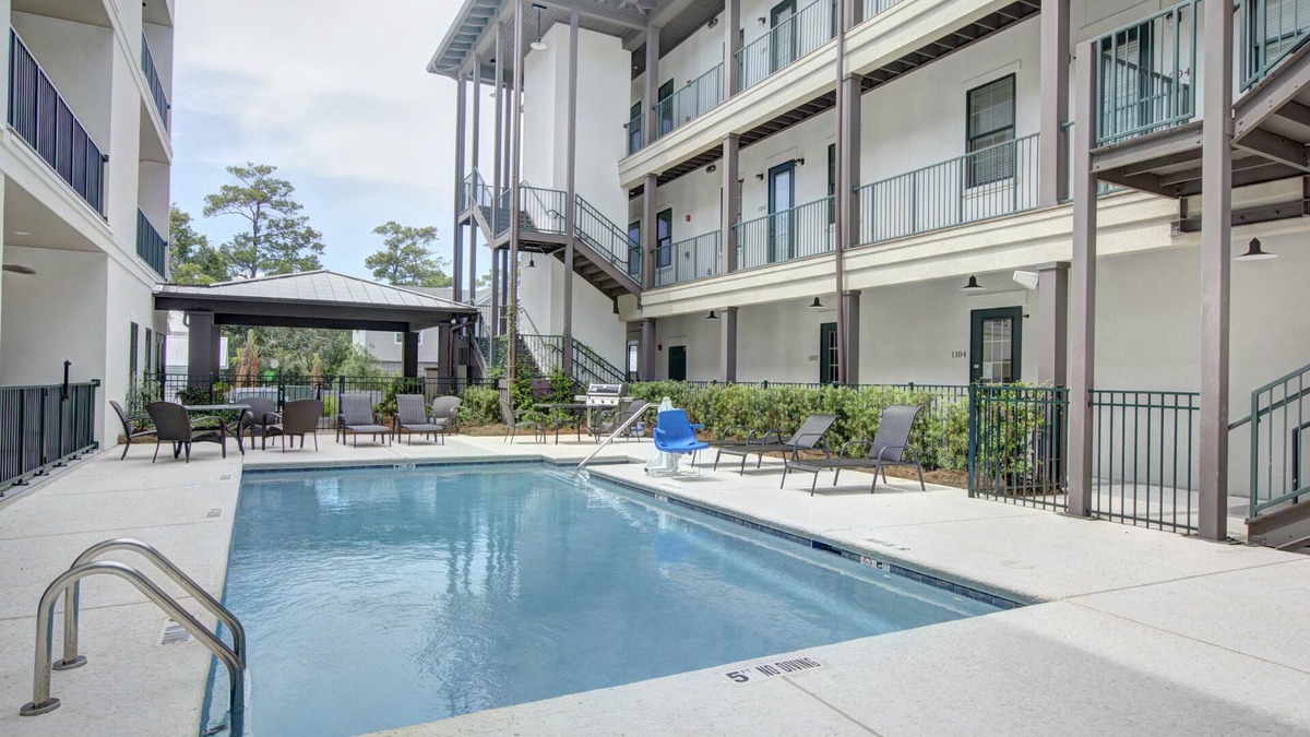 King City Condo | Pet Friendly, Updated 1 Bedroom Getaway at Ocean Suites