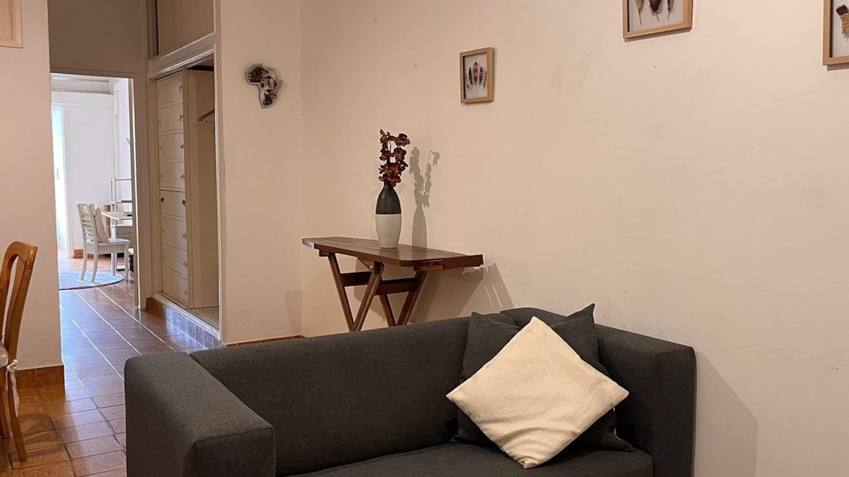 Luanda Apartment | Pet Friendly 1-bedroom apartment with spacious patio