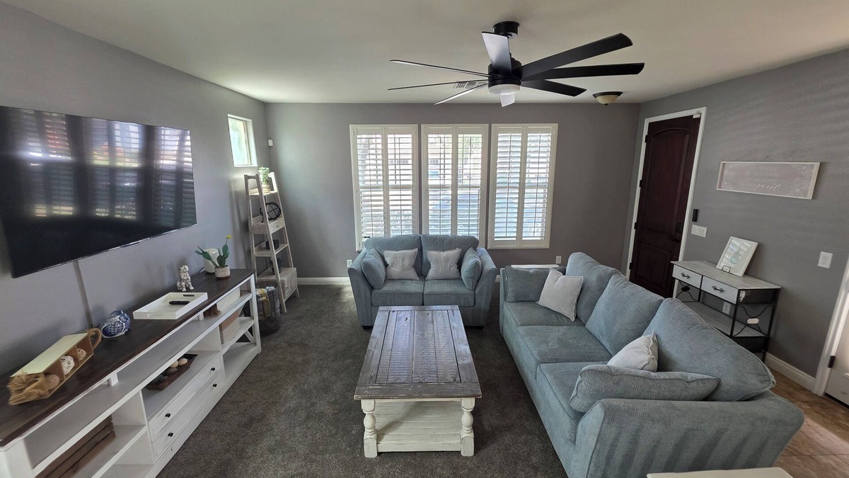 Gilbert House | Pet-Friendly 3 bed Home w/Pool Access, Game Room & Garage – Walk to Dining!